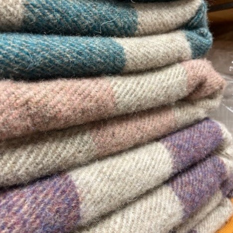 MacAusland Wool Blanket Queen Check🍁 – The Real Wool Shop
