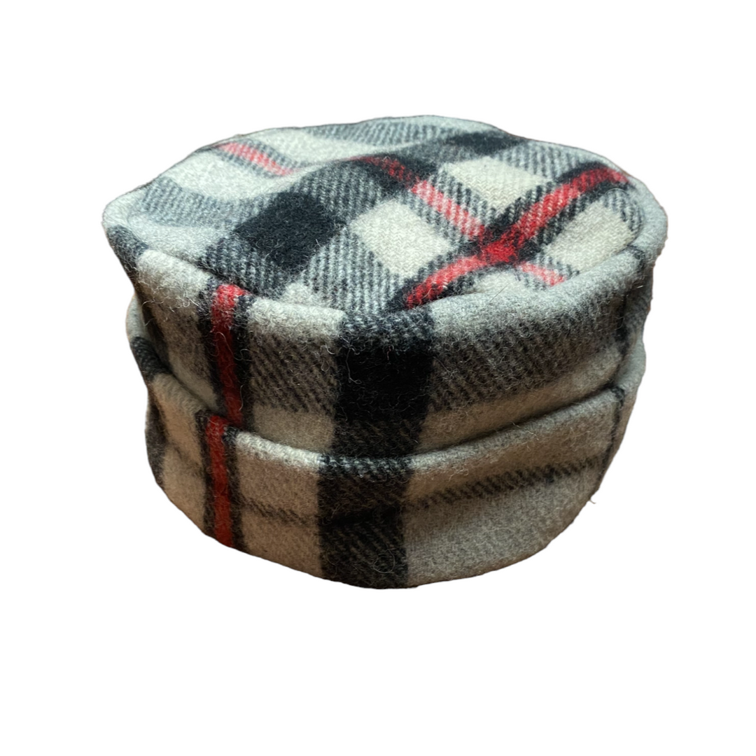 Plaid wool cap shop